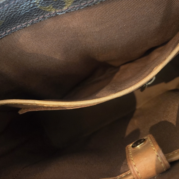 Louis Vuitton Vavin Tote Bag - Picture 10 of 10